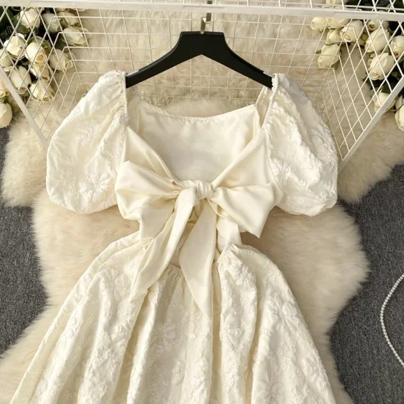 puff sleeve dress - Picture 5 of 6